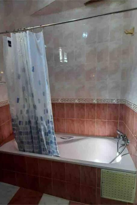 Apartment Oumnia 1 - City Center Tanger Eksteriør bilde