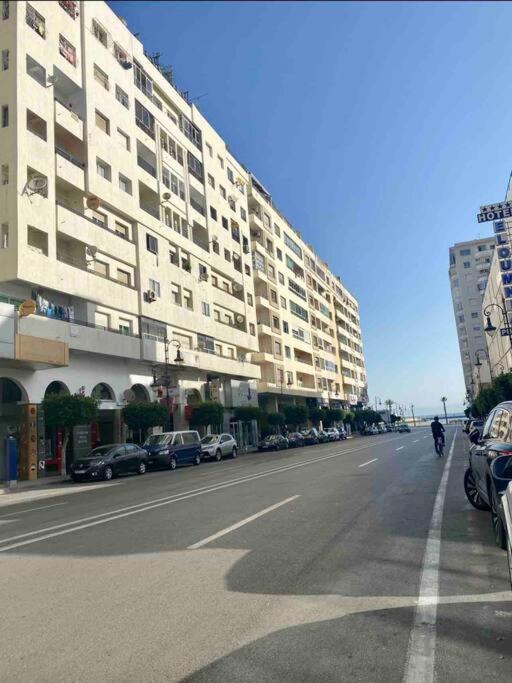 Apartment Oumnia 1 - City Center Tanger Eksteriør bilde